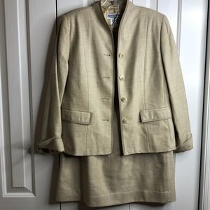 Pendleton tan color linen silk blend size 6P suit